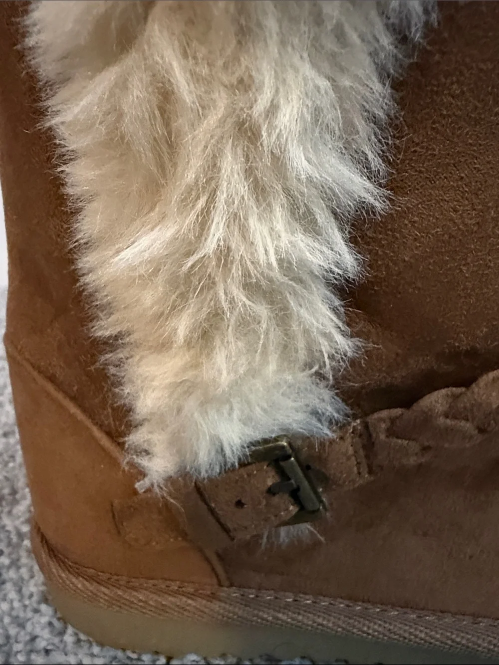 Gently worn The Children's Place Brown Faux Fur Trim Girls' Winter Boots